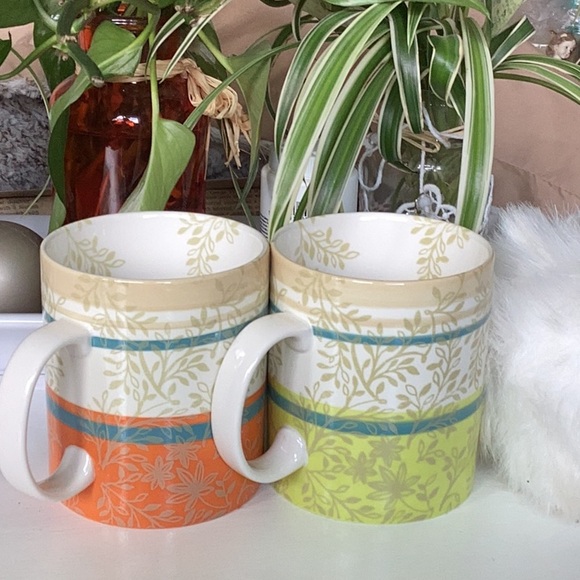 Starbucks, colourful Floral Ceramic Mug Set. - Picture 1 of 3